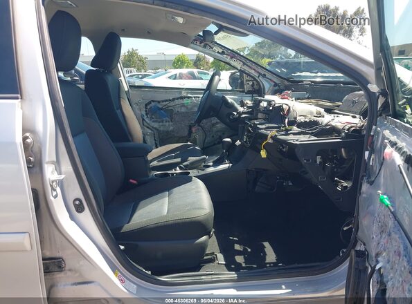 2T1BURHE8HC765511 2017 TOYOTA COROLLA Silver 