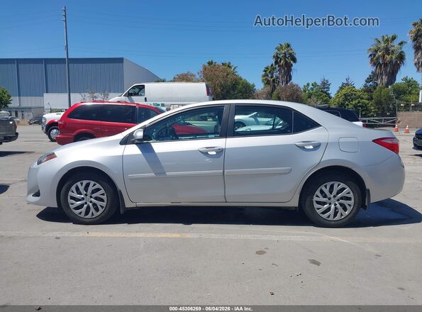 2T1BURHE8HC765511 2017 TOYOTA COROLLA Silver 