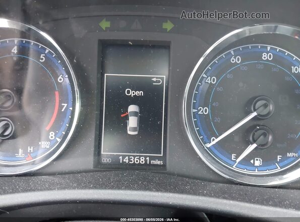 2T1BURHE8HC778114 2017 TOYOTA COROLLA Silver 