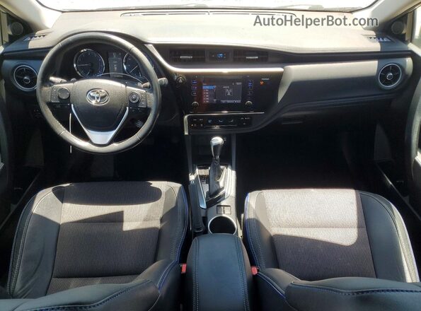 2T1BURHE8HC806784 2017 TOYOTA COROLLA Silver Առջևի վահանակի տեսք