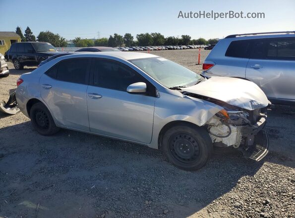 2T1BURHE8HC840546 2017 TOYOTA COROLLA Серебряный Передняя правая четверть
