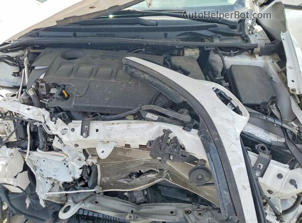 2T1BURHE8HC882117 2017 TOYOTA COROLLA White 