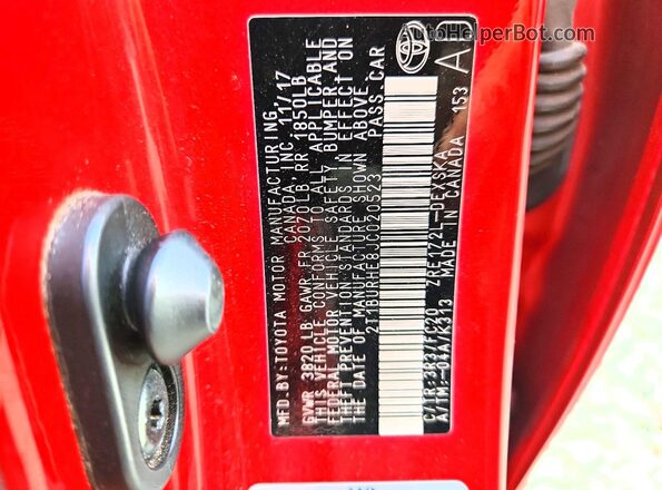 2T1BURHE8JC020523 2018 TOYOTA COROLLA Red 