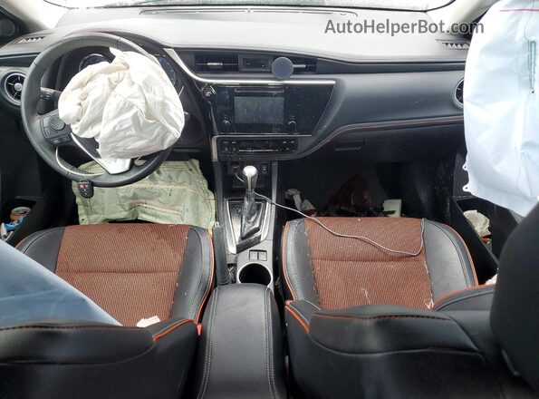 2T1BURHE8JC023860 2018 TOYOTA COROLLA White 