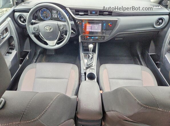 2T1BURHE8JC096839 2018 TOYOTA COROLLA Black Widok deski rozdzielczej