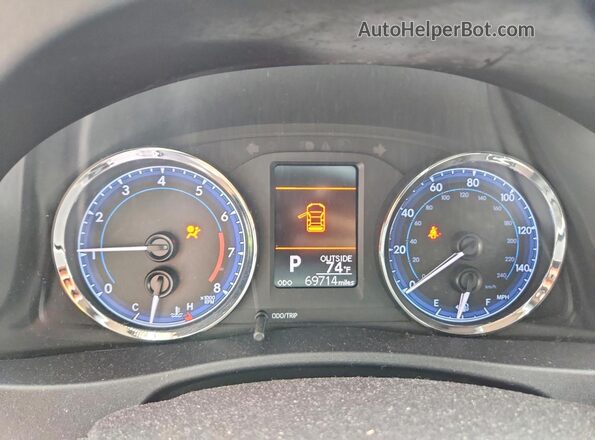2T1BURHE8JC096839 2018 TOYOTA COROLLA Black Widok zestawu wskaźników