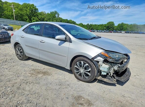2T1BURHE8JC099661 2018 TOYOTA COROLLA Silver Front right