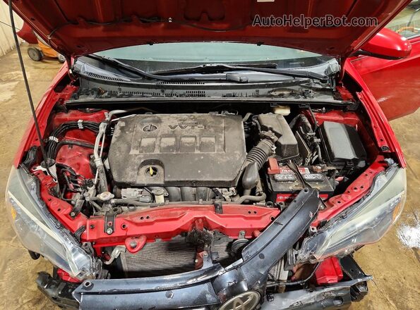 2T1BURHE8JC983101 2018 TOYOTA COROLLA Red Սալոնի հետևի տեսք