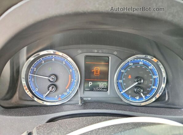 2T1BURHE8JC991893 2018 TOYOTA COROLLA Silver 