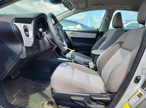 2T1BURHE8JC991893 2018 TOYOTA COROLLA Silver 