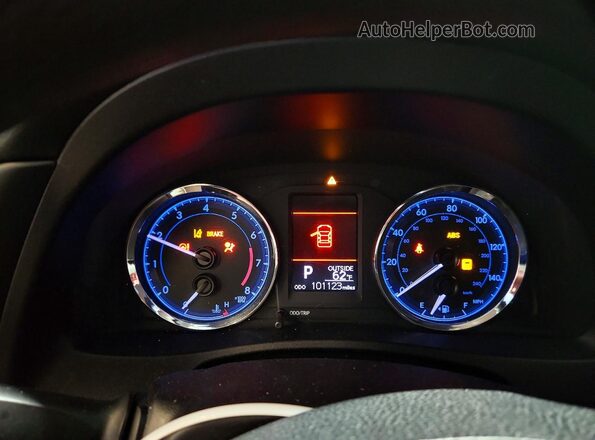 2T1BURHE8KC177437 2019 TOYOTA COROLLA Blue Instrument cluster view