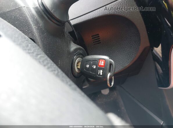 2T1BURHE9HC772693 2017 TOYOTA COROLLA White Вид панелі приладів
