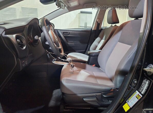 2T1BURHE9HC871336 2017 TOYOTA COROLLA Black Front interior view