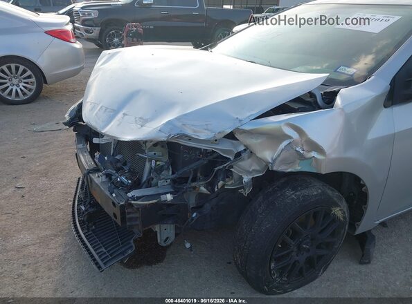 2T1BURHE9HC906294 2017 TOYOTA COROLLA Silver Vista frontal