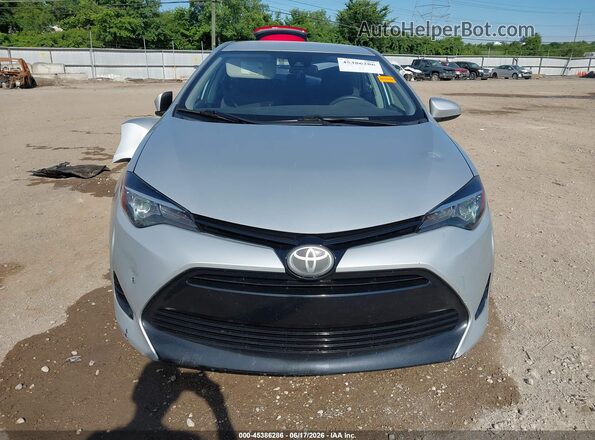 2T1BURHE9HC913620 2017 TOYOTA COROLLA Silver უკანა სალონის ხედი