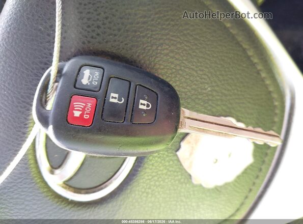 2T1BURHE9HC913620 2017 TOYOTA COROLLA Silver წინა პანელის ხედი