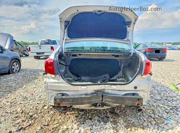 2T1BURHE9JC033216 2018 TOYOTA COROLLA Silver Rear view