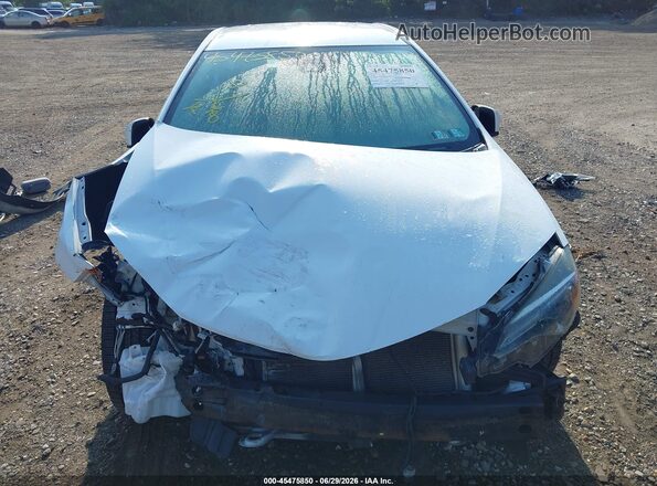2T1BURHE9JC044281 2018 TOYOTA COROLLA Белый Вид щитка приборов