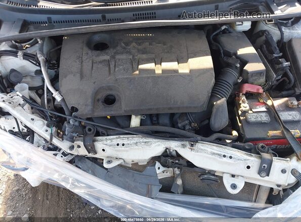 2T1BURHE9JC044281 2018 TOYOTA COROLLA Белый Вид сзади