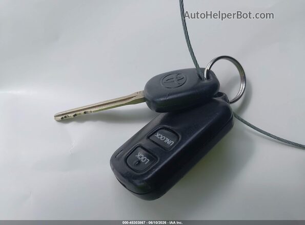 2T1BURHE9JC047844 2018 TOYOTA COROLLA Silver Widok deski rozdzielczej