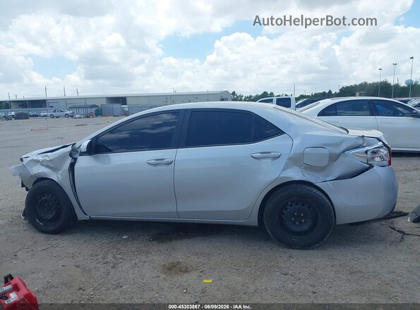 2T1BURHE9JC047844 2018 TOYOTA COROLLA Silver Widok wnętrza 360 stopni