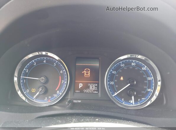 2T1BURHE9JC051151 2018 TOYOTA COROLLA Silver Вид задніх сидінь