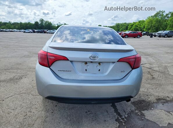 2T1BURHE9JC088958 2018 TOYOTA COROLLA Silver 