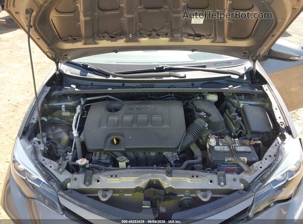 2T1BURHE9JC095229 2018 TOYOTA COROLLA Gray Vista trasera