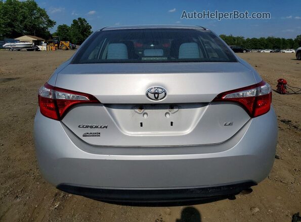 2T1BURHEXGC714154 2016 TOYOTA COROLLA Серебряный Вид сзади