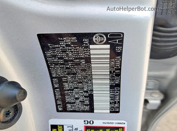 2T1BURHEXHC860233 2017 TOYOTA COROLLA Silver Engine compartment view