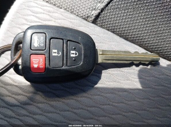 2T1BURHEXHC864993 2017 TOYOTA COROLLA White წინა პანელის ხედი