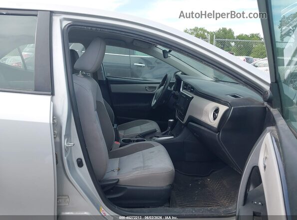 2T1BURHEXHC903338 2017 TOYOTA COROLLA Silver Սալոնի դիմացի տեսք