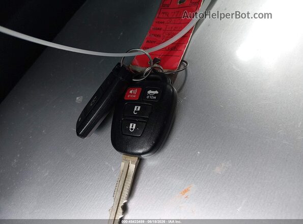 2T1BURHEXHC941121 2017 TOYOTA COROLLA Silver Widok deski rozdzielczej