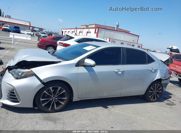 2T1BURHEXJC019082 2018 TOYOTA COROLLA Серебряный 