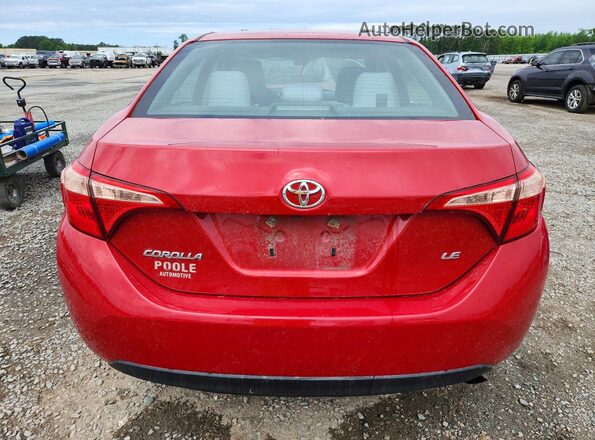 2T1BURHEXJC024105 2018 TOYOTA COROLLA Red Rear view
