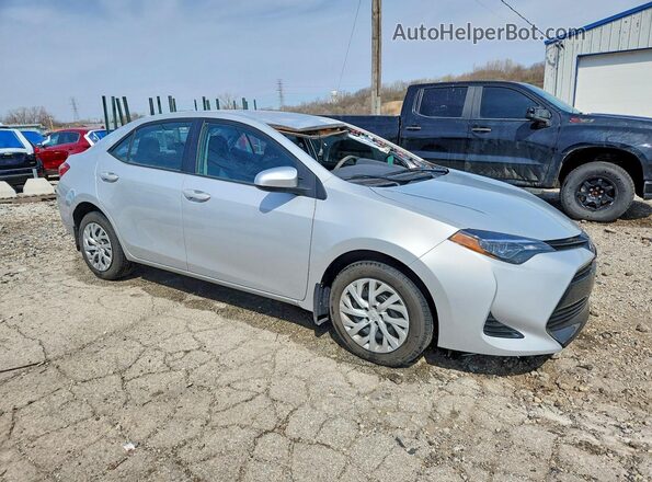 2T1BURHEXJC045617 2018 TOYOTA COROLLA Silver წინა მარჯვენა