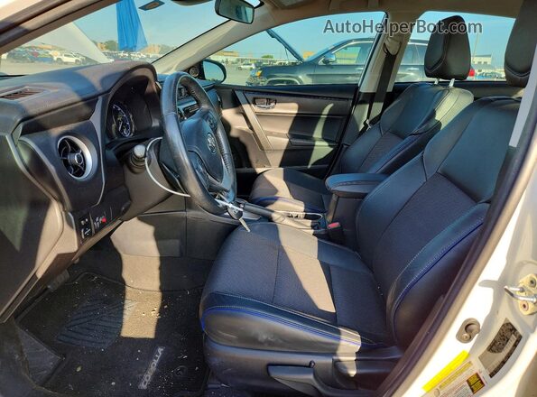 2T1BURHEXKC152071 2019 TOYOTA COROLLA White Front interior view