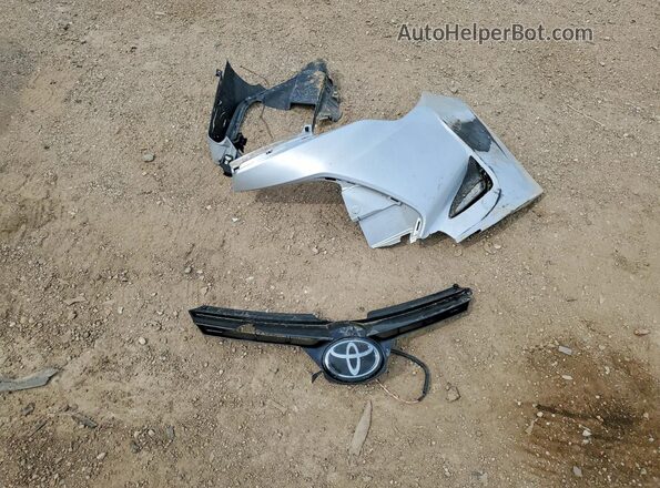 2T1BURHEXKC193008 2019 TOYOTA COROLLA Silver Widok komory silnika