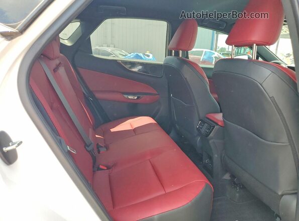 2T2ADCAZ7SC018913 2025 LEXUS NX White უკანა სალონის ხედი