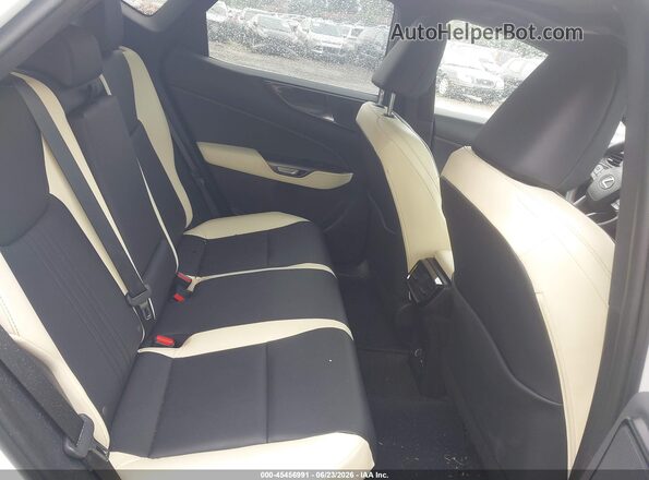 2T2AKCEZ9NC007724 2022 LEXUS NX 350H White VIN կոդի պիտակի տեսք