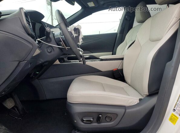 2T2BAMBA2RC034099 2024 LEXUS RX Белый 
