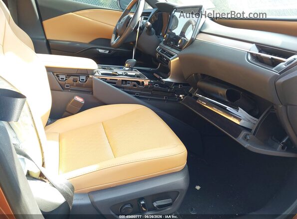 2T2BAMBA9RC025139 2024 LEXUS RX 350 Champagne Front interior view