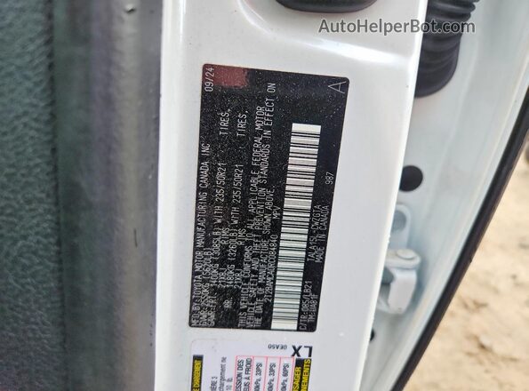 2T2BAMCA0RC084840 2024 LEXUS RX White 360 interior view