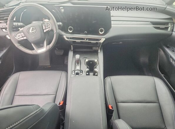 2T2BAMCA2SC123806 2025 LEXUS RX Белый Вид панели приборов