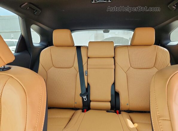 2T2BAMCA3TC137375 2026 LEXUS RX Белый Вид задних сидений