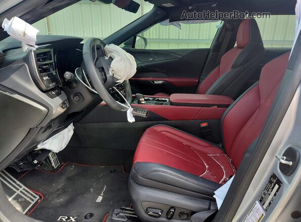 2T2BAMCA4RC059004 2024 LEXUS RX Silver Vista interior delantera