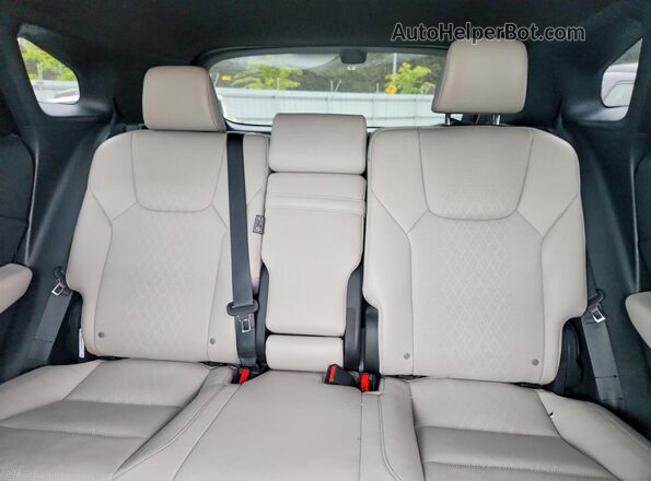 2T2BAMCA7PC028035 2023 LEXUS RX White Rear seats view