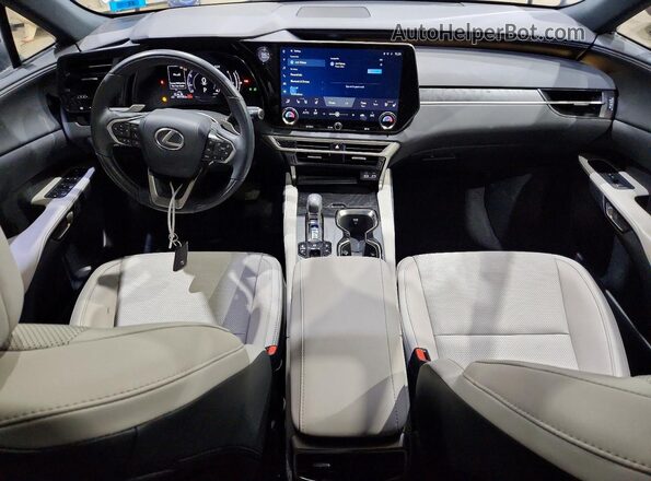 2T2BAMCA9PC023788 2023 LEXUS RX Silver Dashboard view