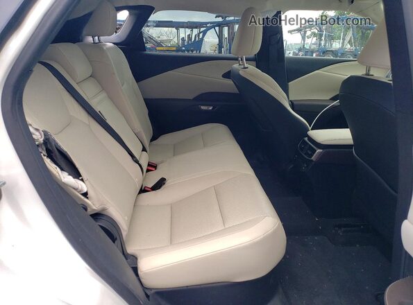 2T2BAMCA9RC050010 2024 LEXUS RX White უკანა სავარძლების ხედი