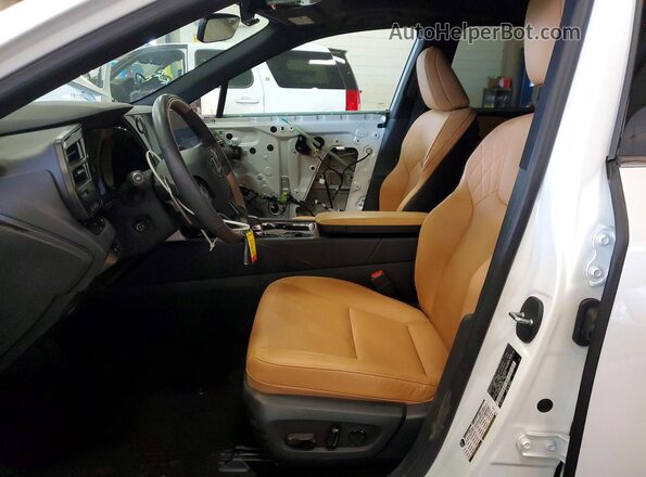 2T2BAMCAXPC020849 2023 LEXUS RX White Front interior view